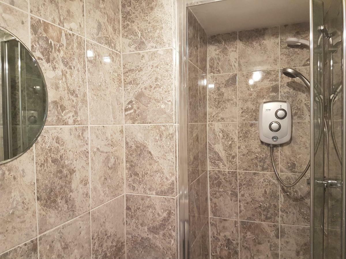 Appartement Pretty 2 Bedroom Flat With Loft Bedroom *